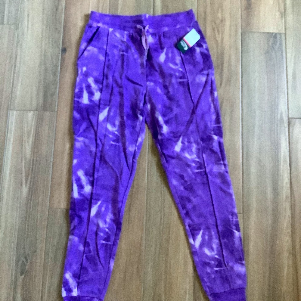 Purple Jogger Pants - 𝕄𝕋𝔸 𝕤𝕡𝕠𝕣𝕥